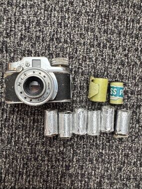 Hit Miniature Vintage Spy Camera and film